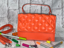 Cargar imagen en el visor de la galería, Naranja Hand Bag
